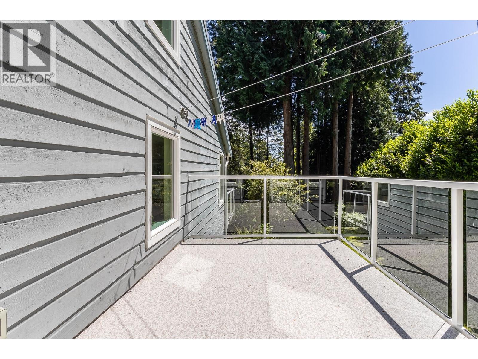 914 GOWER POINT ROAD, Gibsons
