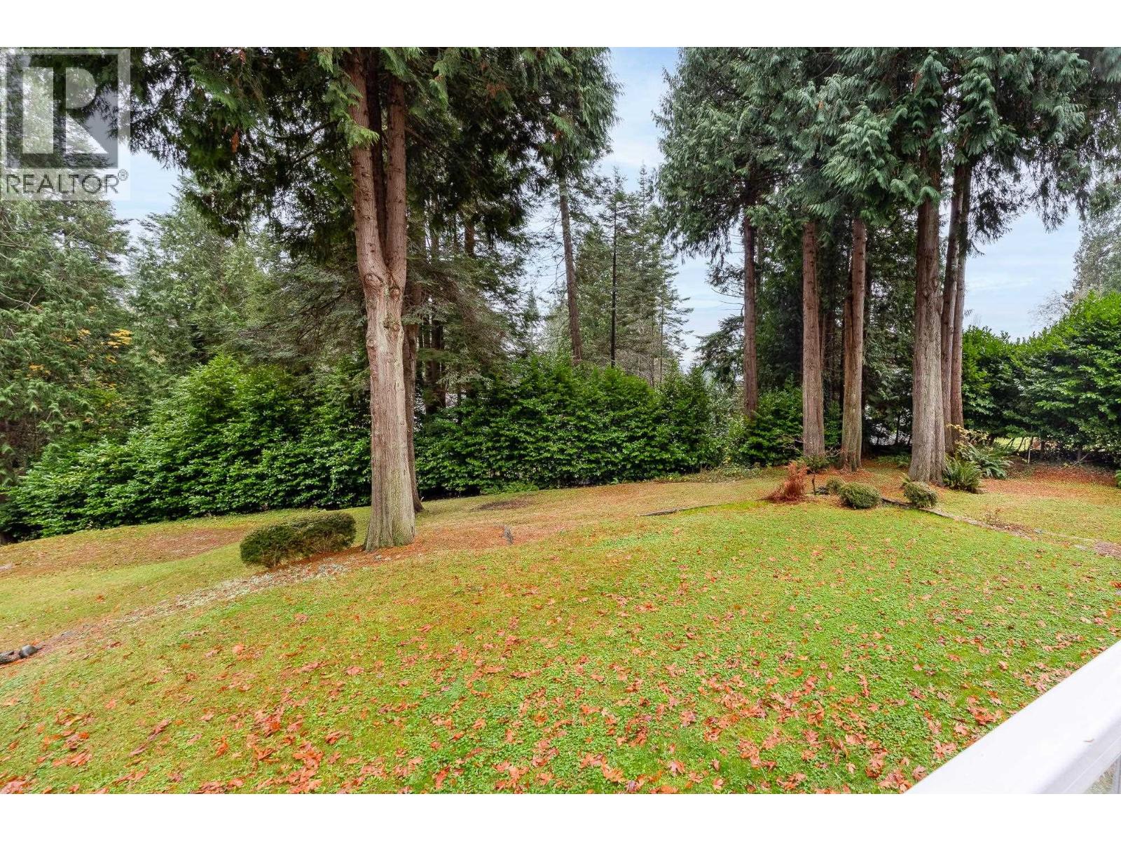 914 GOWER POINT ROAD, Gibsons