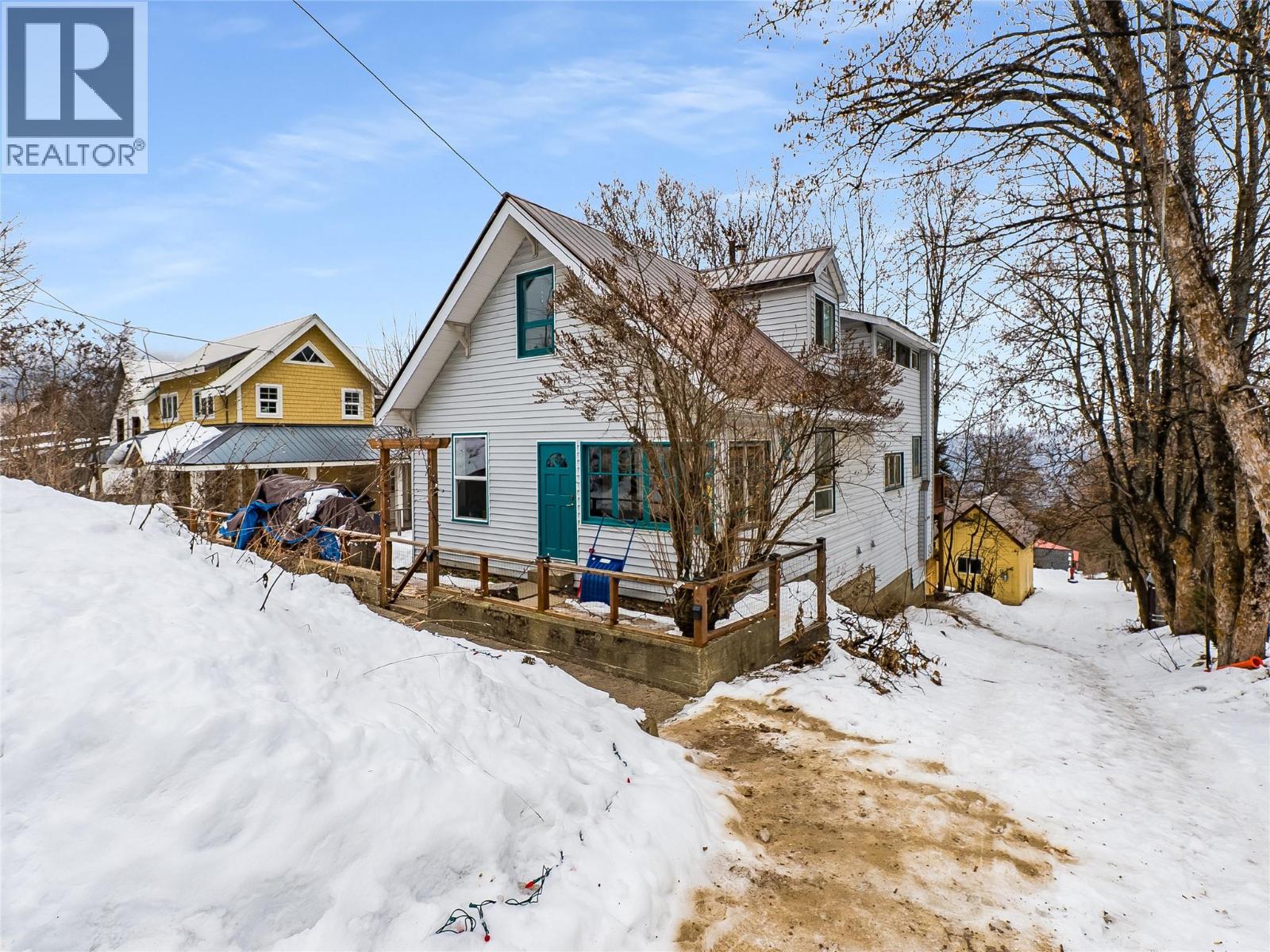 2050 Georgia Street, Rossland