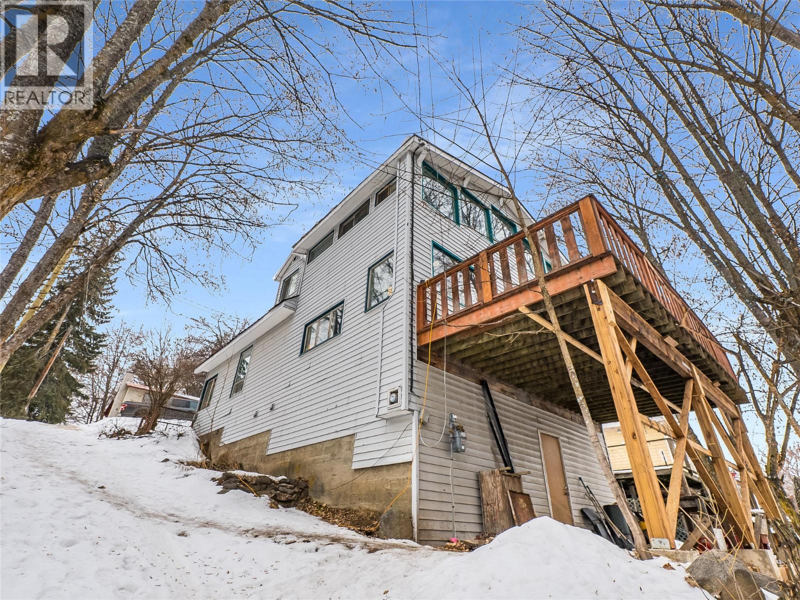 2050 Georgia Street, Rossland