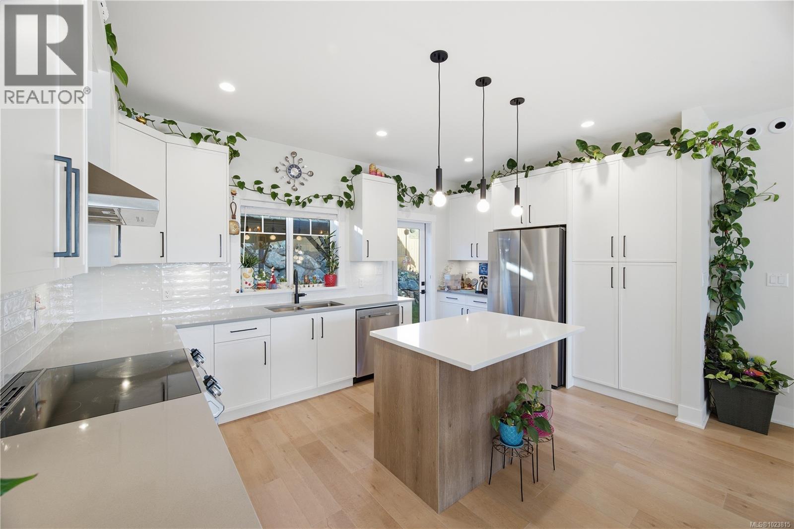 362 Tideline Lane, Colwood