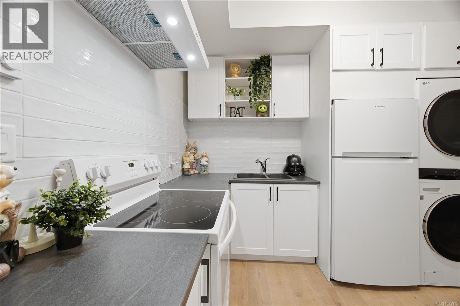 362 Tideline Lane, Colwood