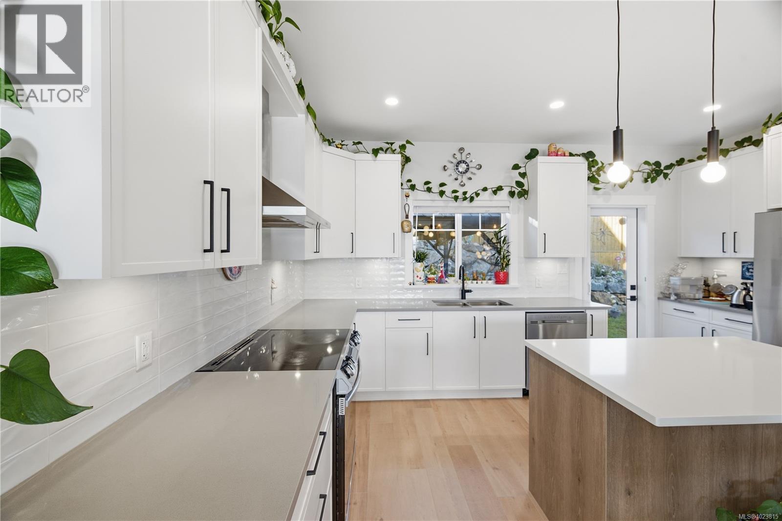 362 Tideline Lane, Colwood