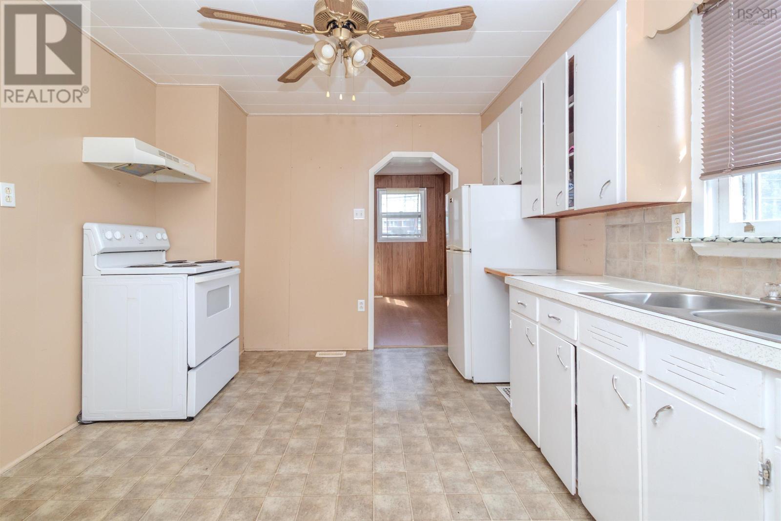 Property 11 of 20 of 1284 George Street