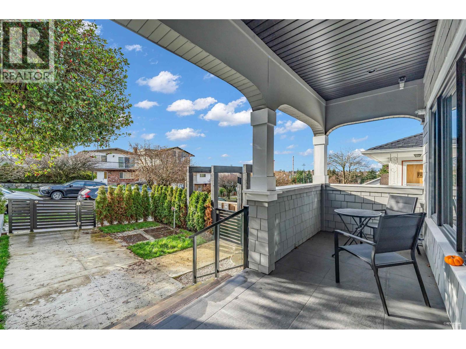 3433 DUNDAS STREET, Vancouver