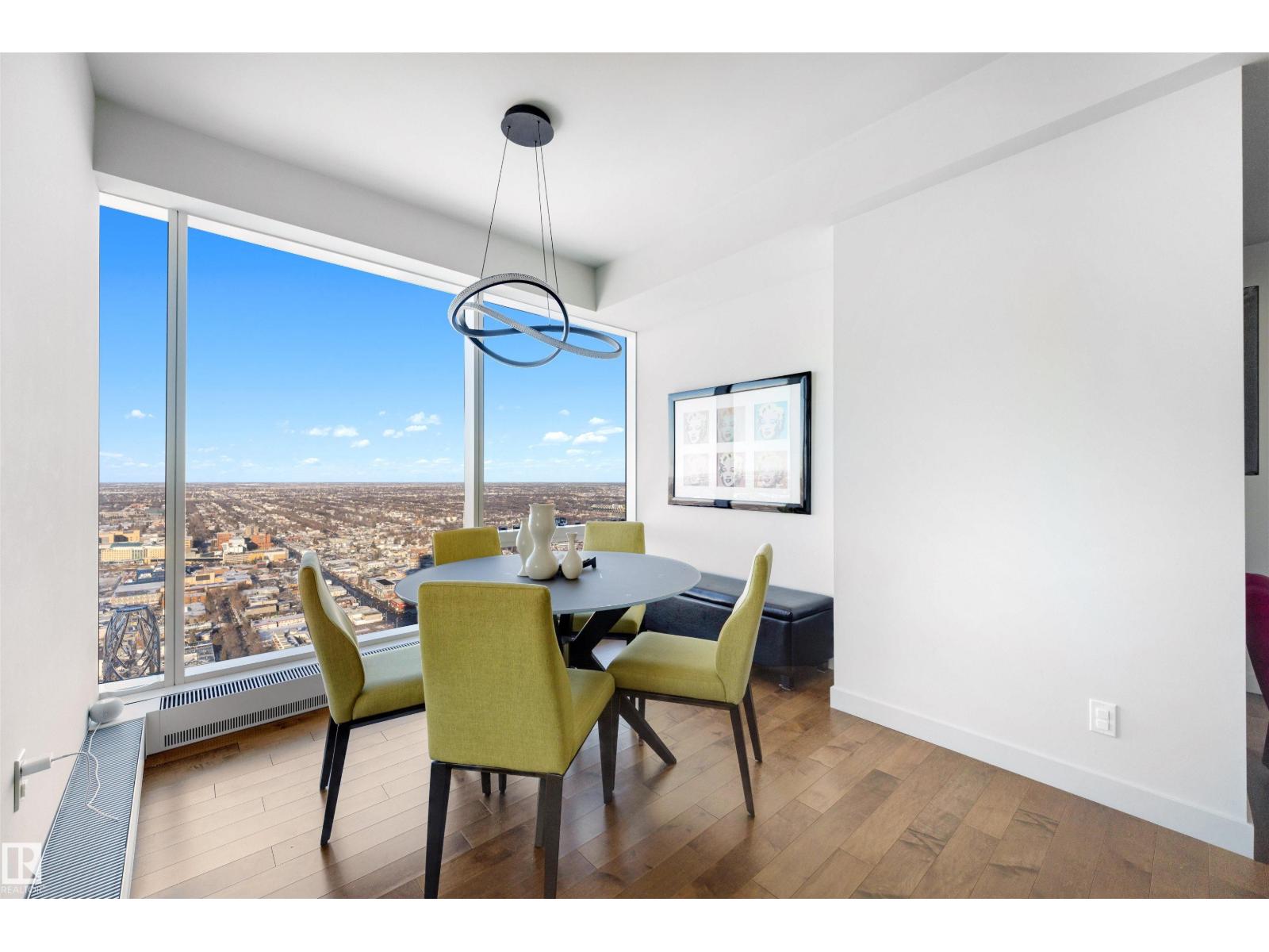 #4001 10360 102 ST NW, Edmonton