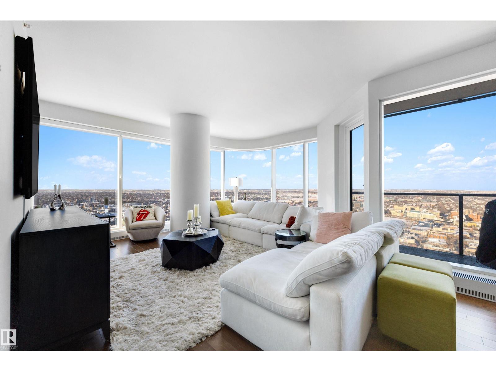 #4001 10360 102 ST NW, Edmonton