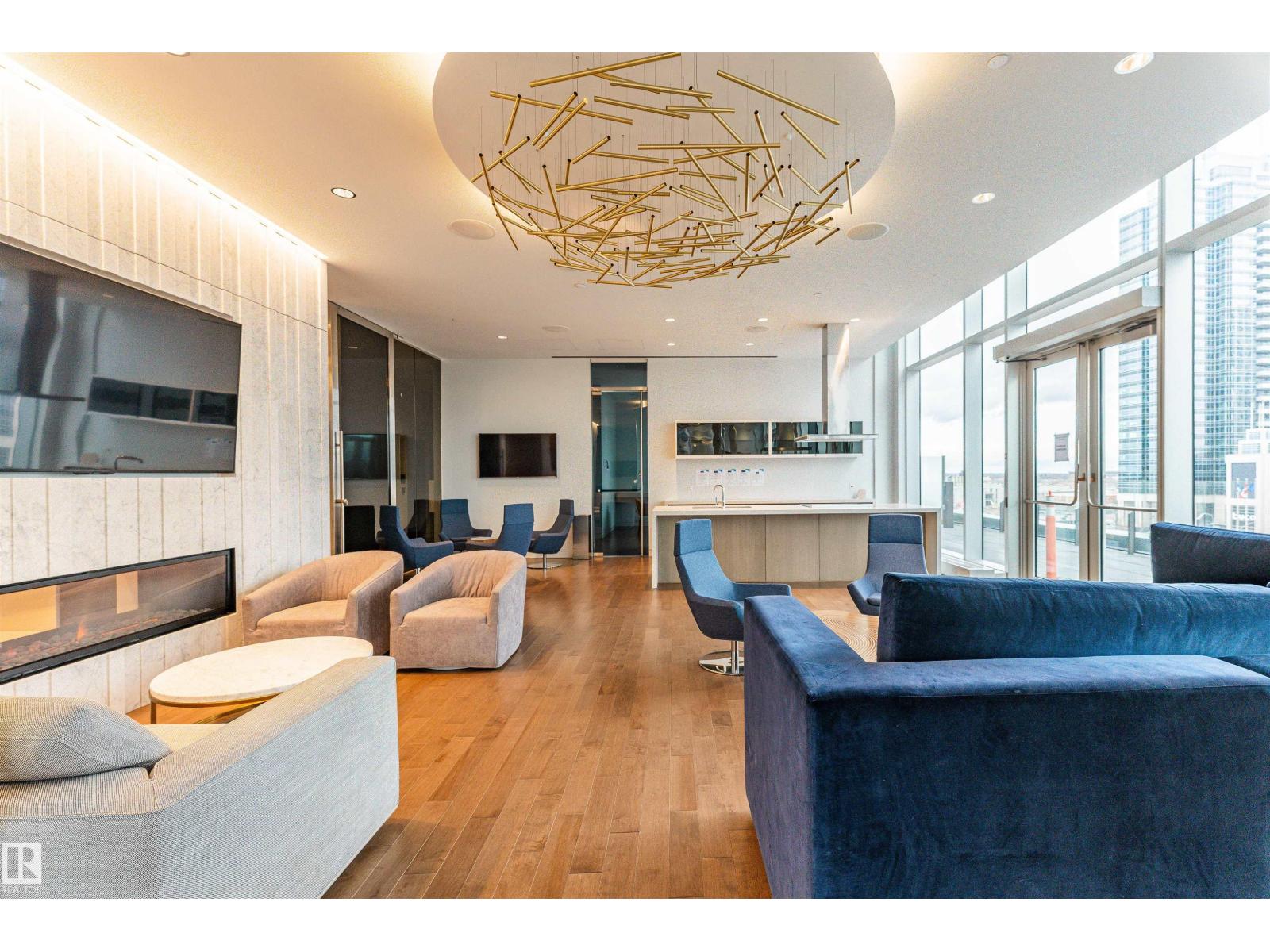 #4001 10360 102 ST NW, Edmonton