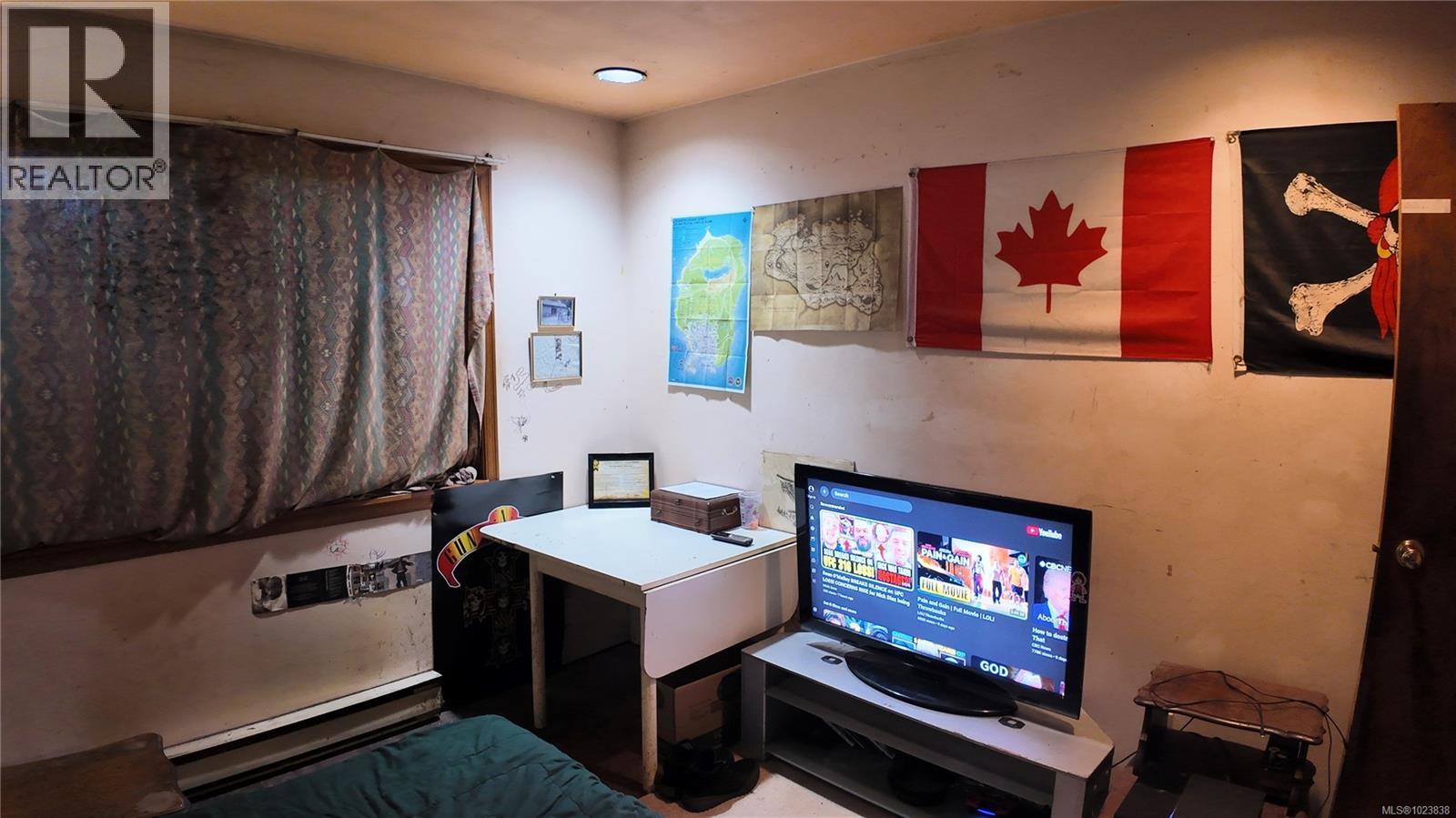 4480 Strachan Rd, Hornby Island