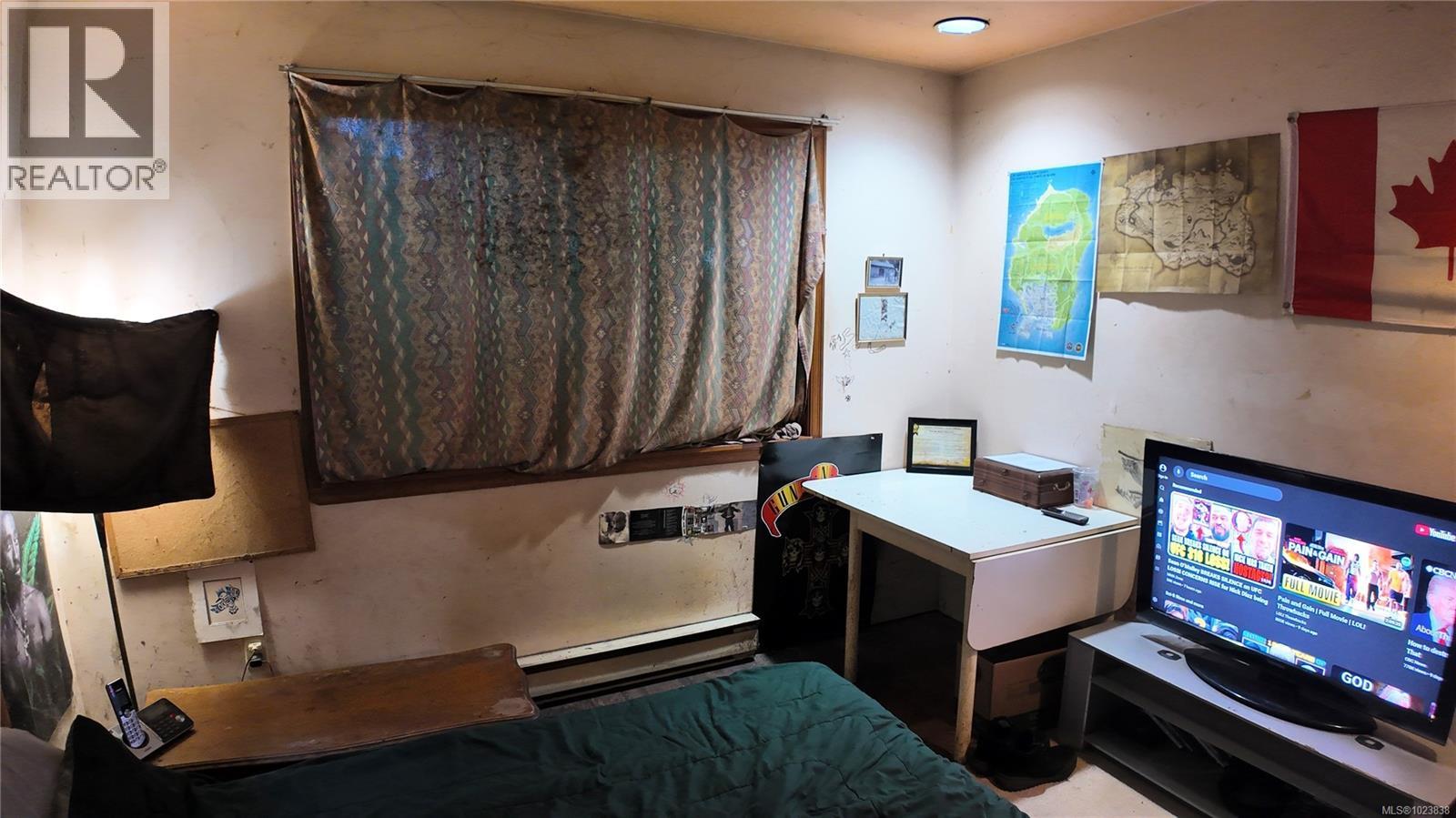 4480 Strachan Rd, Hornby Island