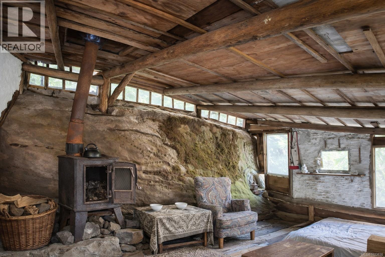 4480 Strachan Rd, Hornby Island