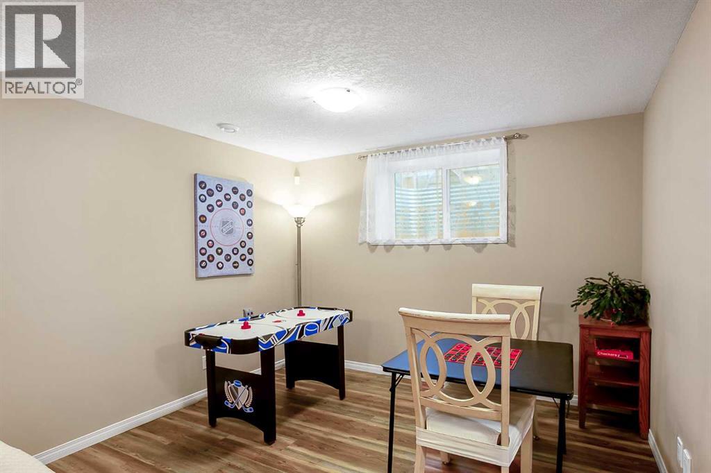 Single Family House for Sale in  Silverado Saddle Avenue SW Silverado Calgary 