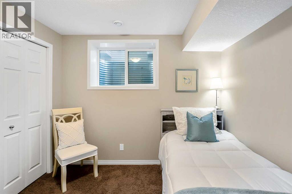 Single Family House for Sale in  Silverado Saddle Avenue SW Silverado Calgary 