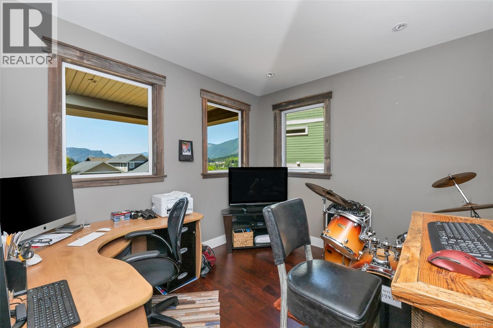  263 Tal Road, Lake Cowichan