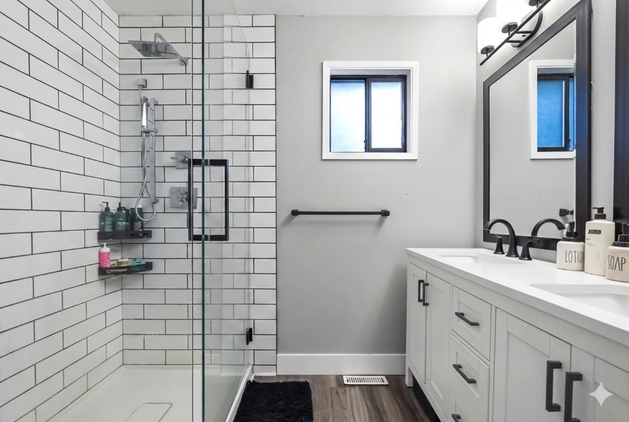 10444 -10446 RIVER ROAD, Delta