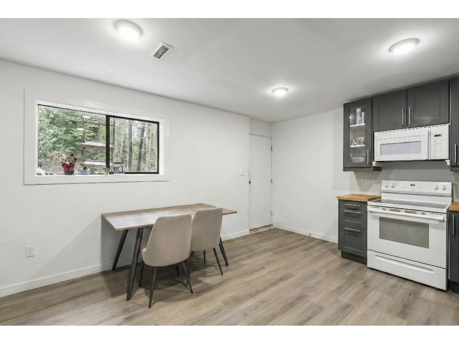 10444 -10446 RIVER ROAD, Delta