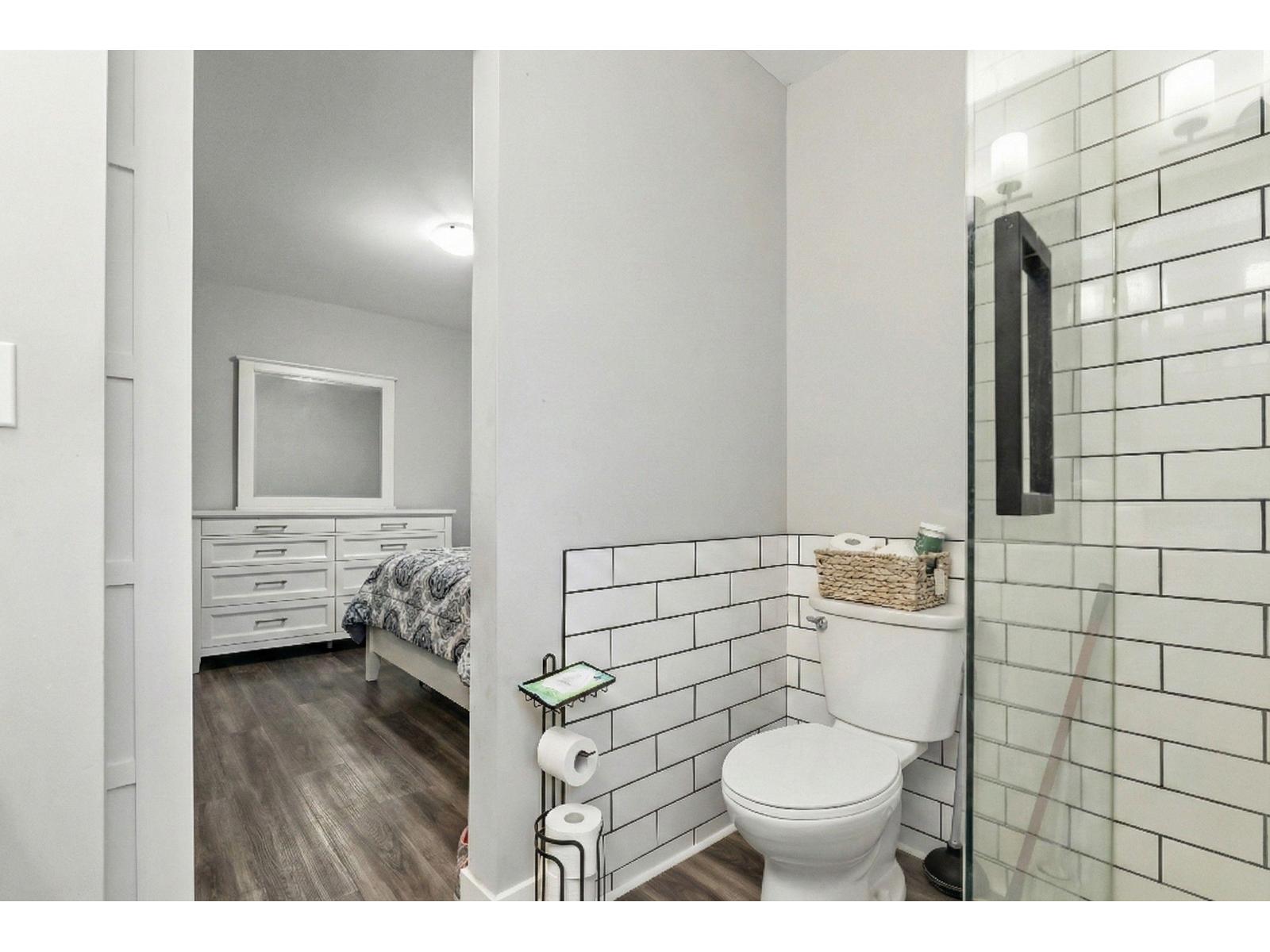 10444 -10446 RIVER ROAD, Delta