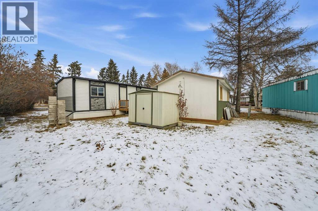 18 Parkland Acres, Lacombe