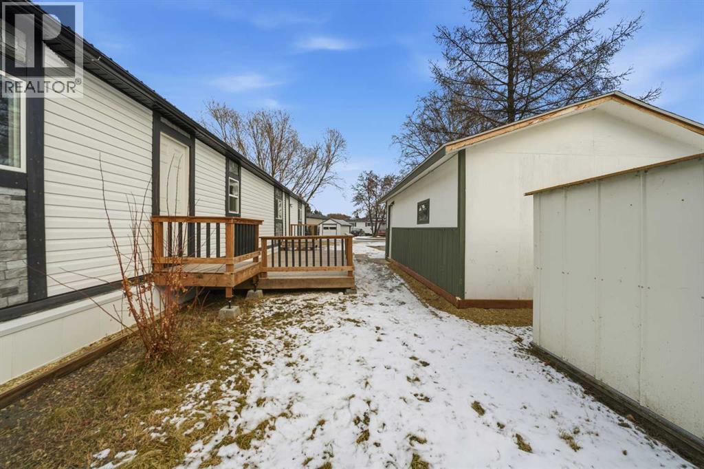 18 Parkland Acres, Lacombe