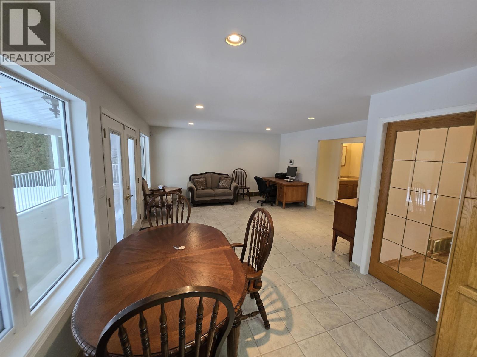 142 LOWE STREET, Quesnel