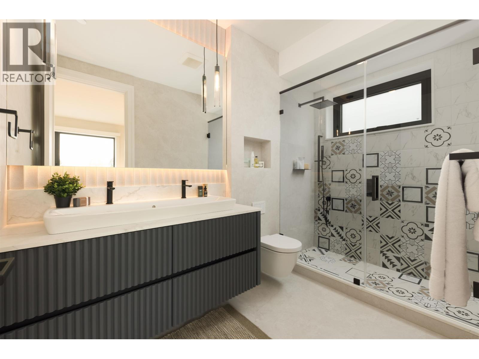 1 1183 W 33RD AVENUE, Vancouver