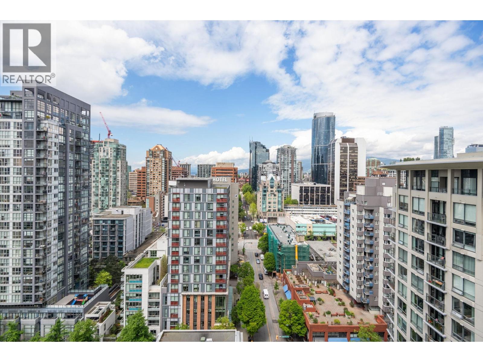 2002 1111 RICHARDS STREET, Vancouver