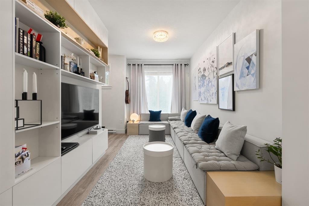 63 9718 161A STREET, Surrey