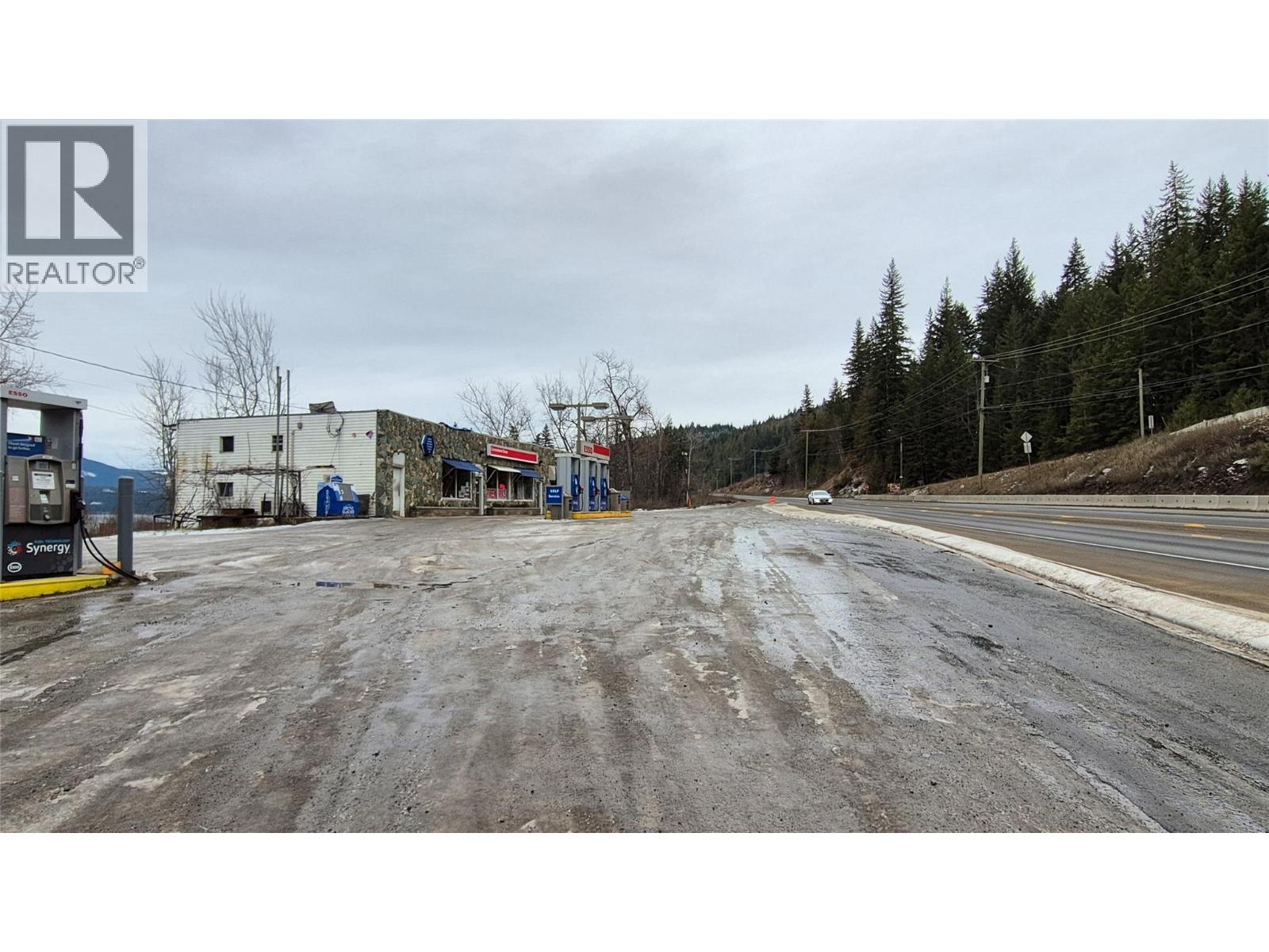  5177 Trans Canada Highway, Tappen