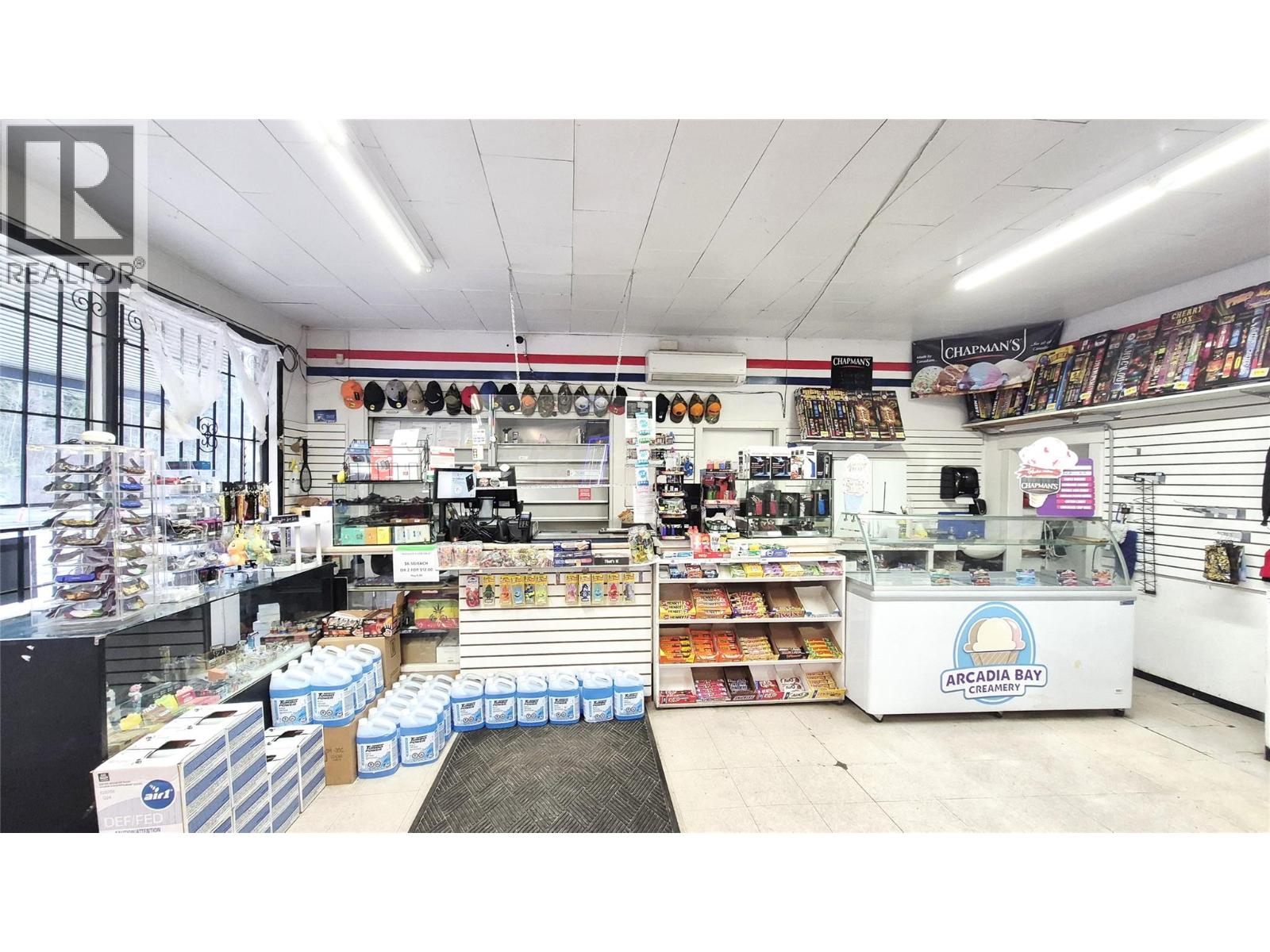  5177 Trans Canada Highway, Tappen