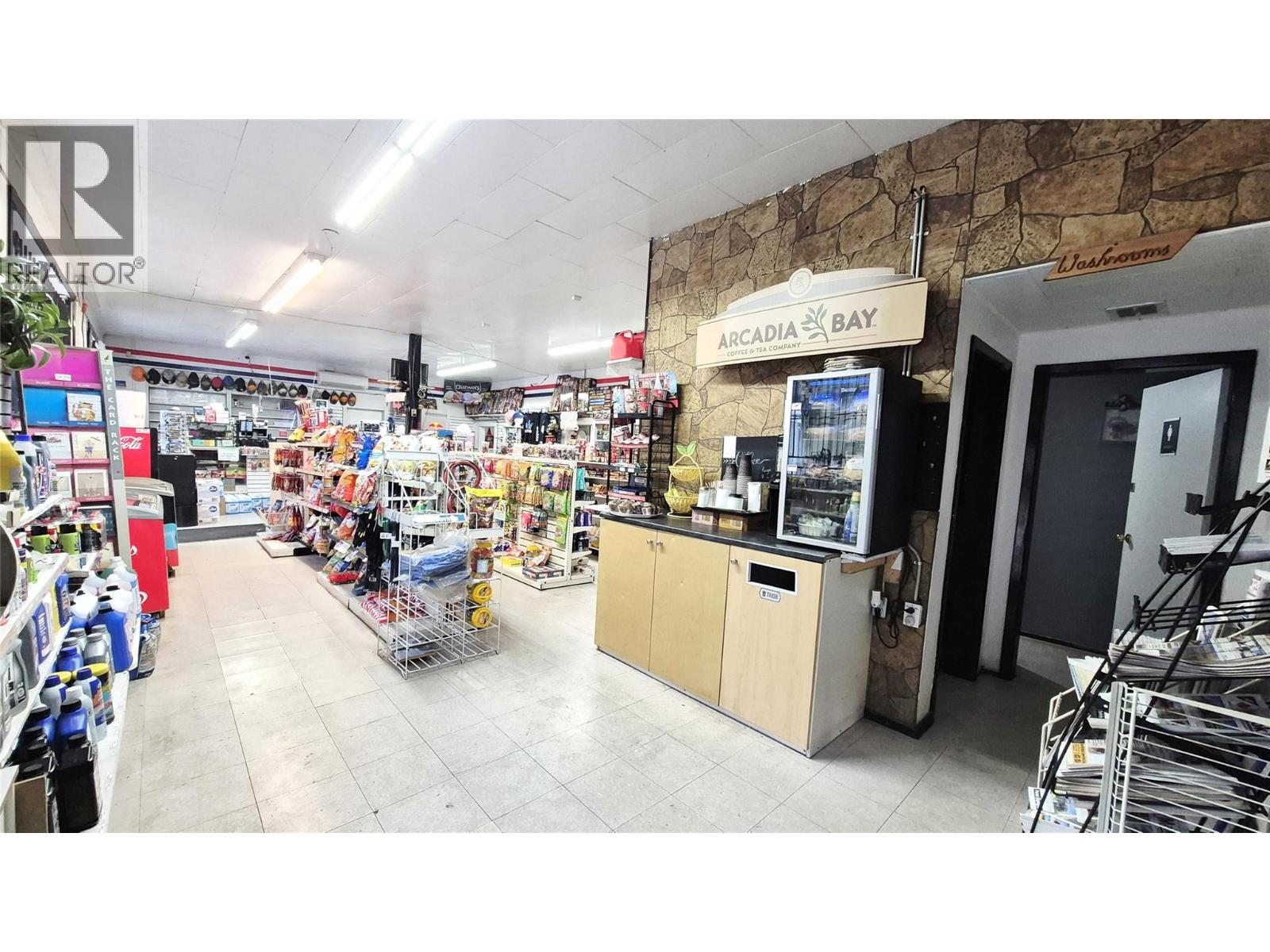  5177 Trans Canada Highway, Tappen