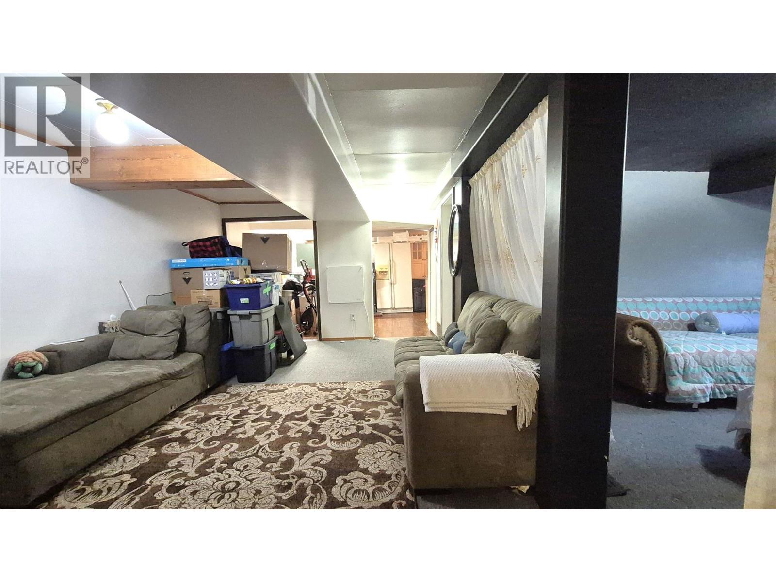  5177 Trans Canada Highway, Tappen