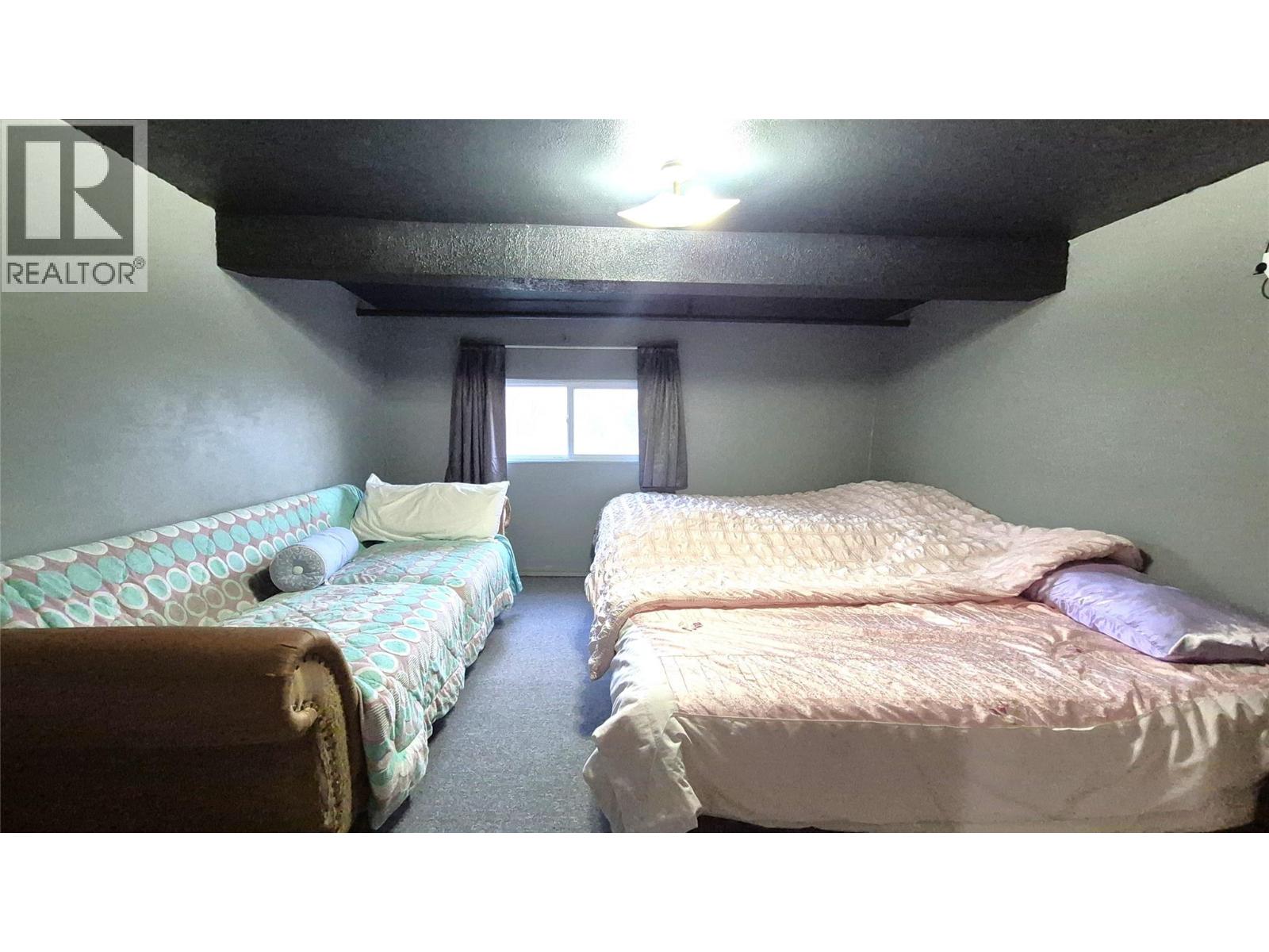  5177 Trans Canada Highway, Tappen