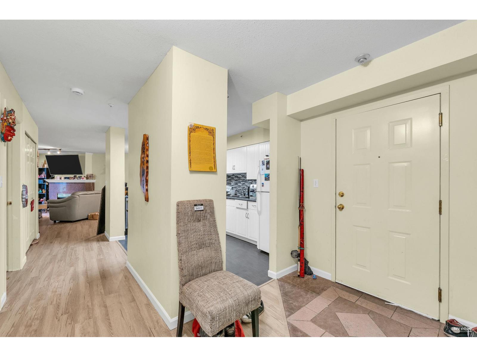 204 15233 PACIFIC AVENUE, White Rock