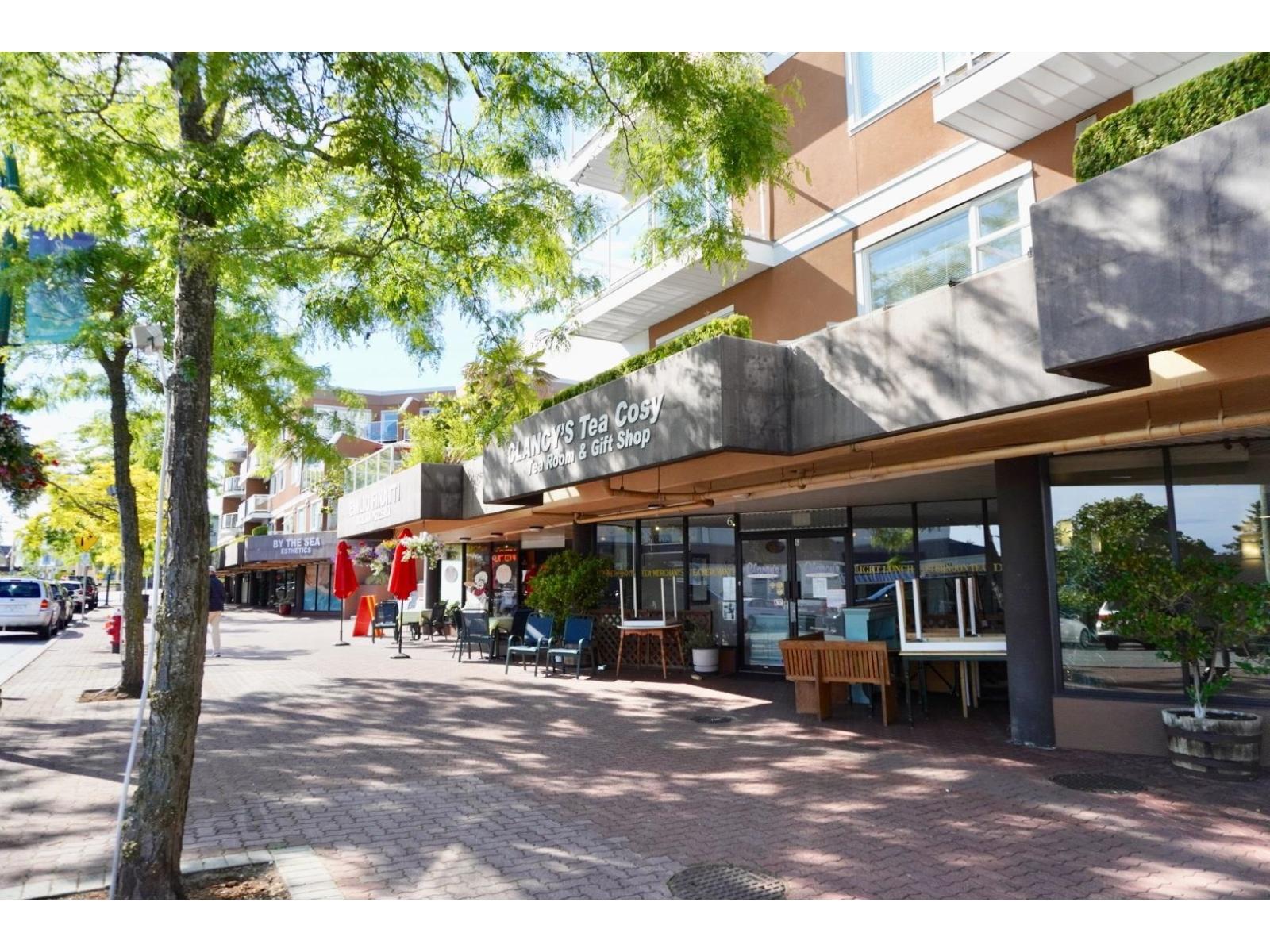 204 15233 PACIFIC AVENUE, White Rock