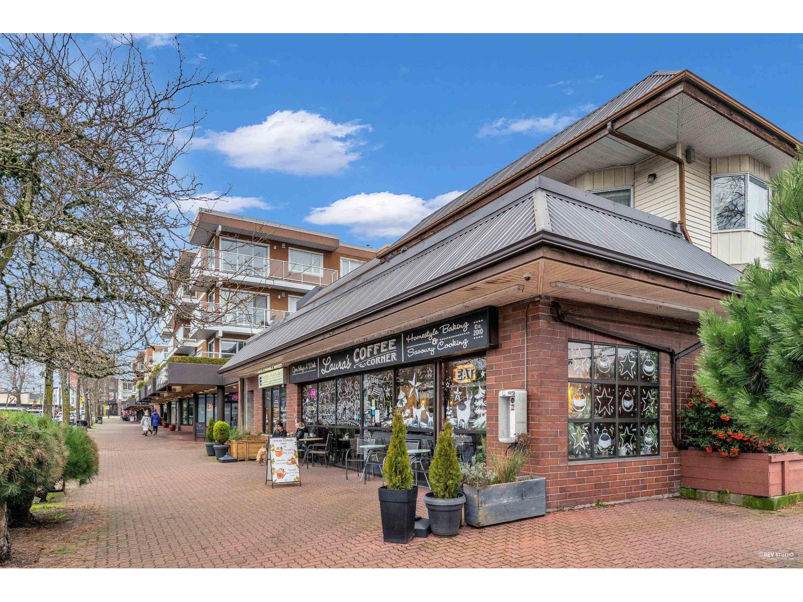 204 15233 PACIFIC AVENUE, White Rock