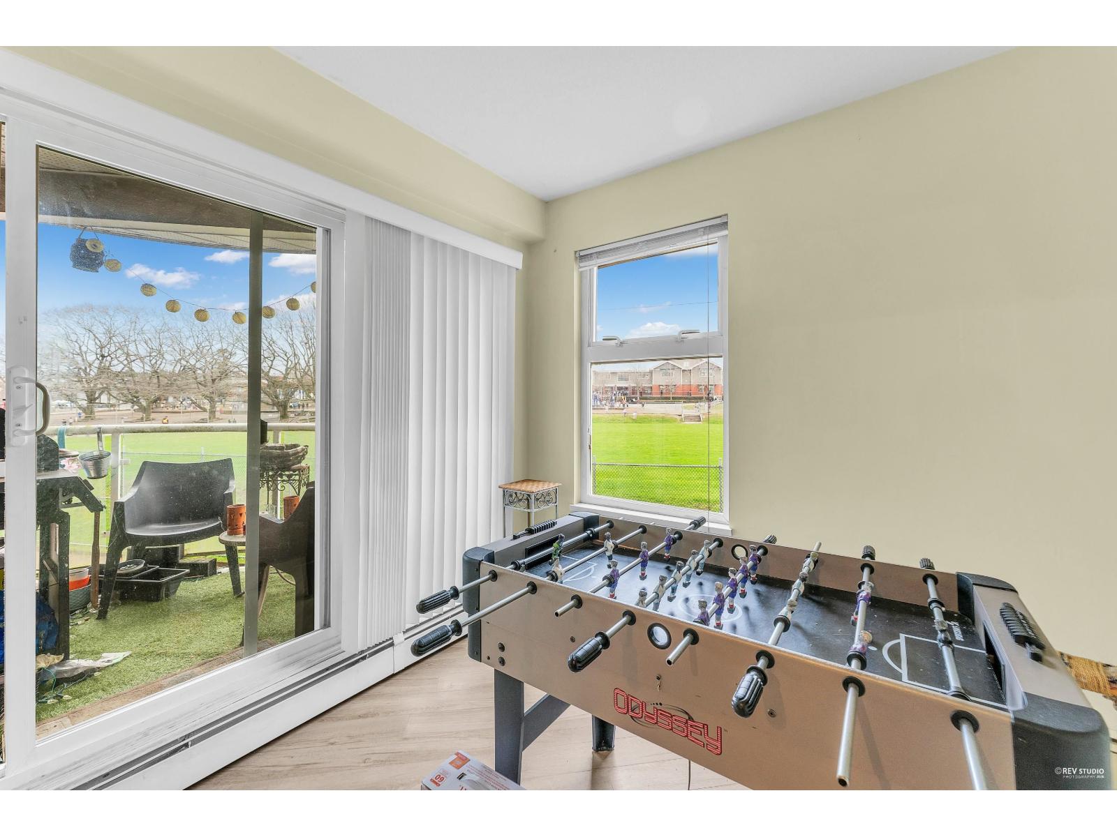 204 15233 PACIFIC AVENUE, White Rock