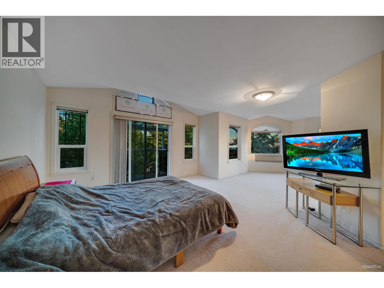 2599 DIAMOND CRESCENT, Coquitlam