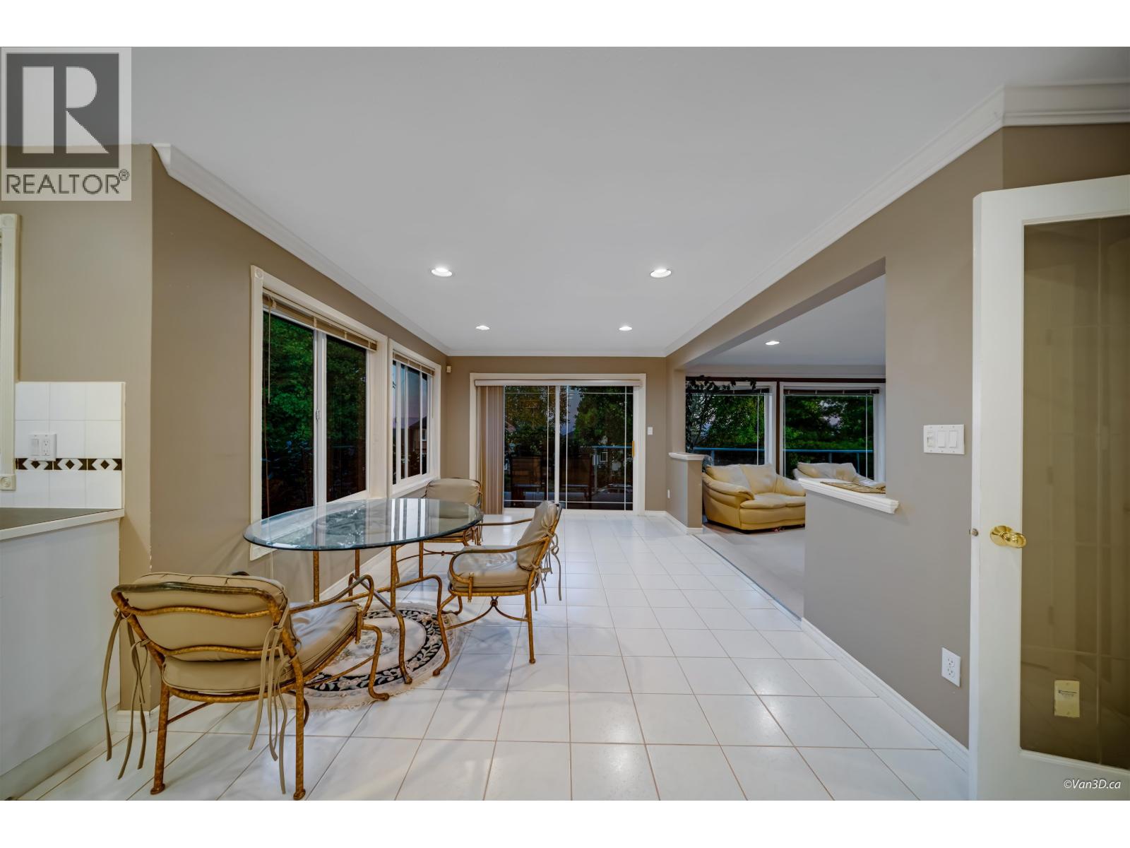 2599 DIAMOND CRESCENT, Coquitlam