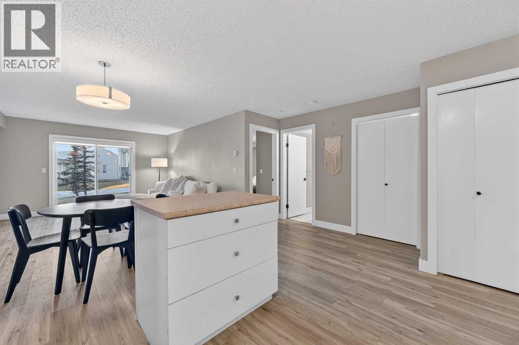 Single Family House for Sale in   Citadel Meadow Point NW Citadel Calgary 