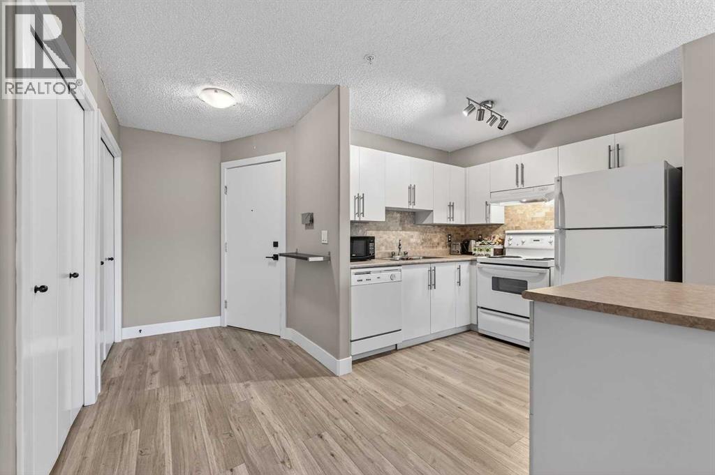 Single Family House for Sale in   Citadel Meadow Point NW Citadel Calgary 