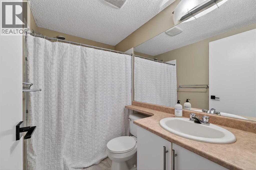 Single Family House for Sale in   Citadel Meadow Point NW Citadel Calgary 