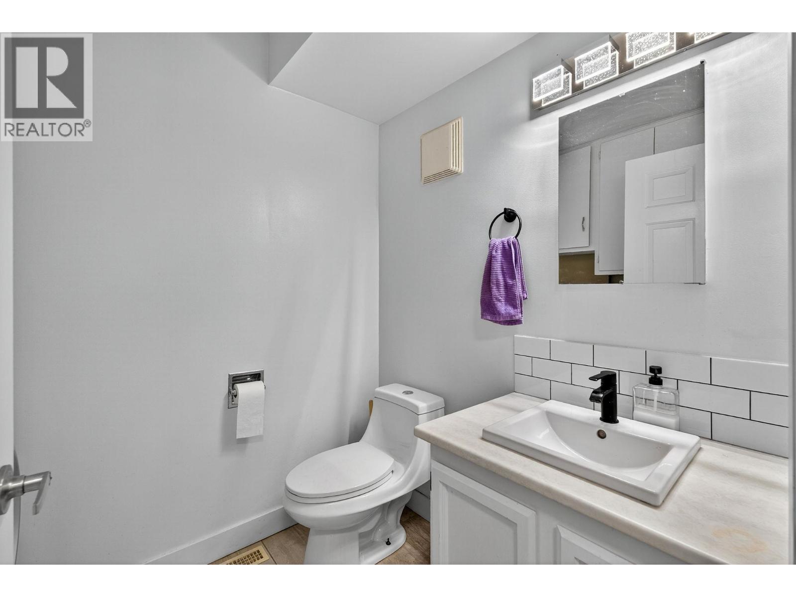 107 1050 Springfield Road, Kelowna