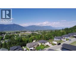 1108 12th Avenue N, Creston, BC V0B1G6 Photo 11