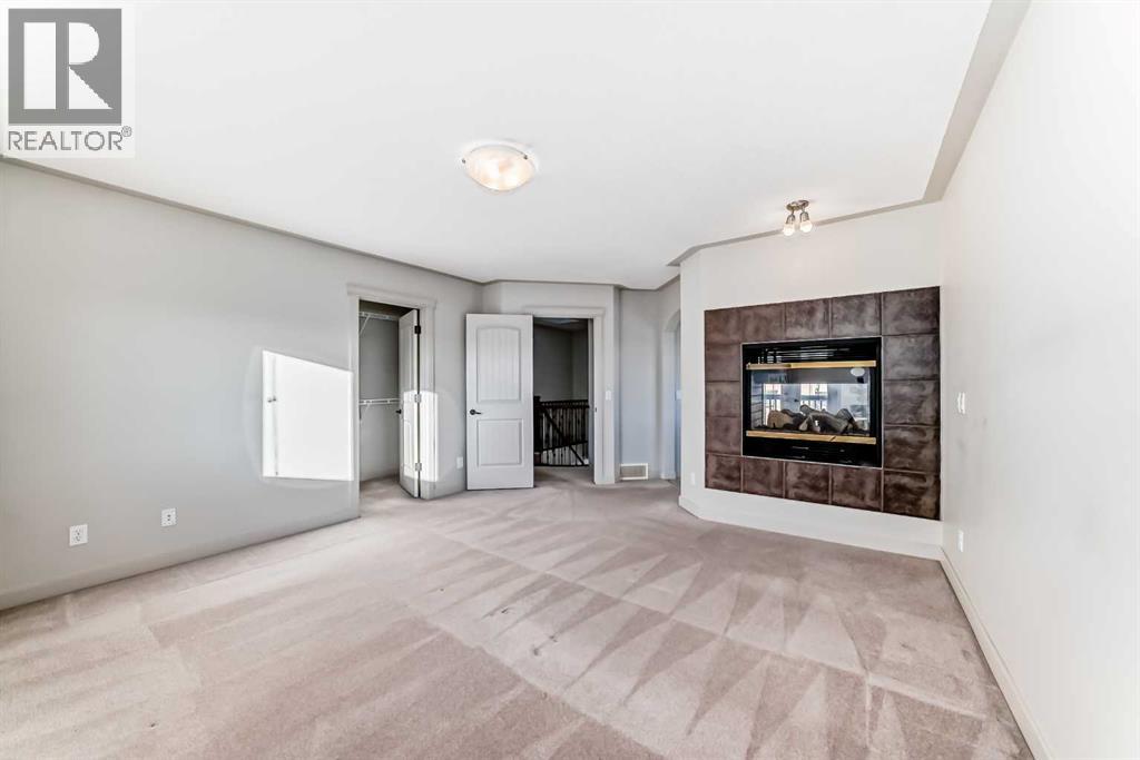 Single Family House for Sale in  Sherwood Boulevard NW Sherwood Calgary 