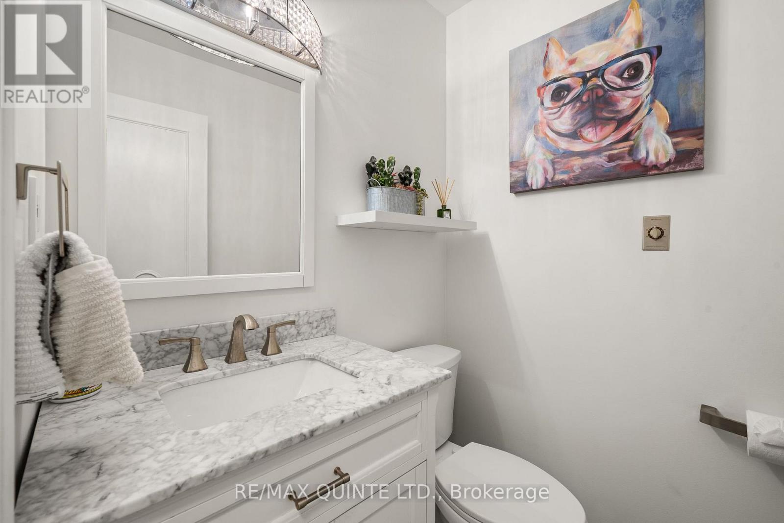 22 FOREST HILL CRESCENT - 14