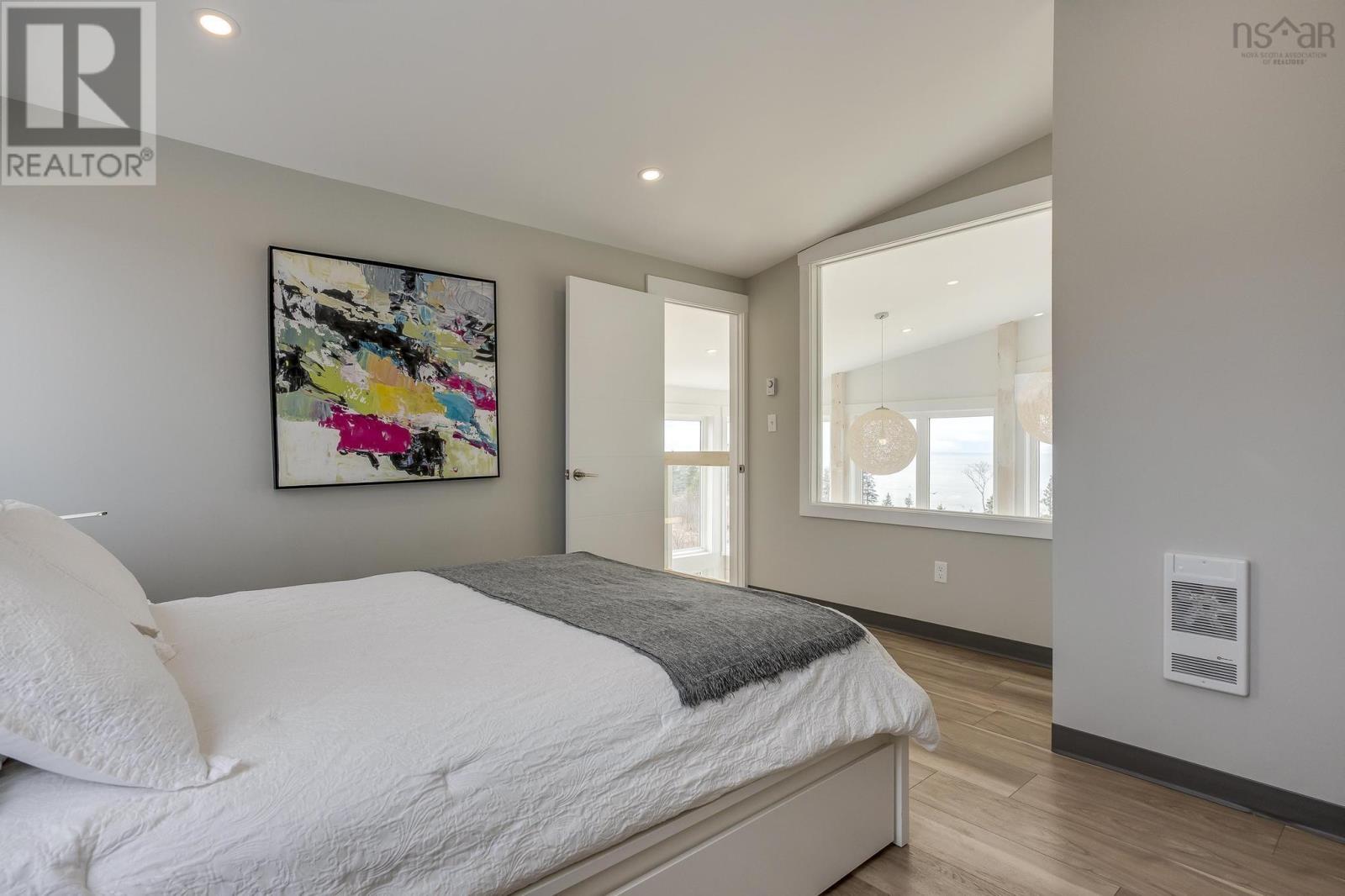 Property 28 of 44 of 83/85 Russia Road