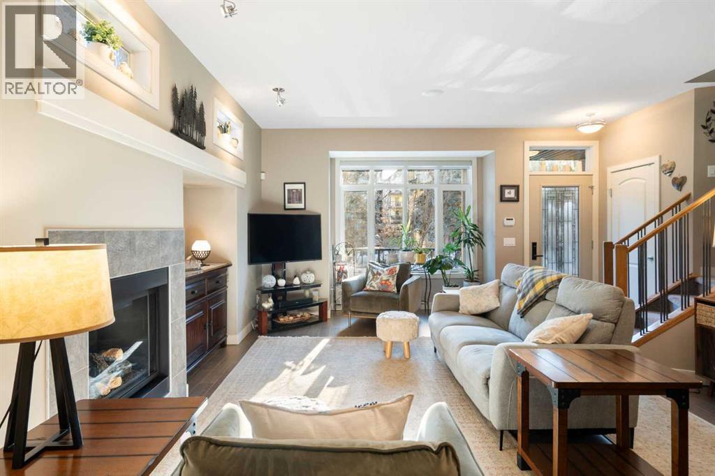 Single Family House for Sale in    Avenue SW Windsor Park Calgary 