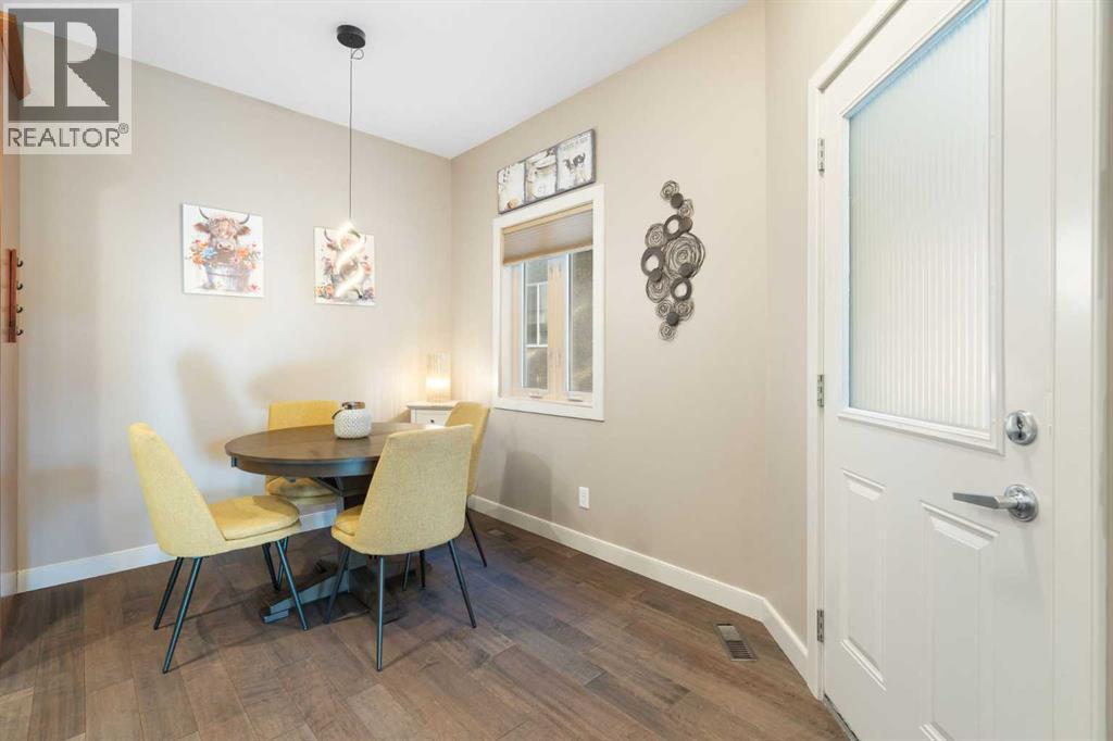 Single Family House for Sale in    Avenue SW Windsor Park Calgary 