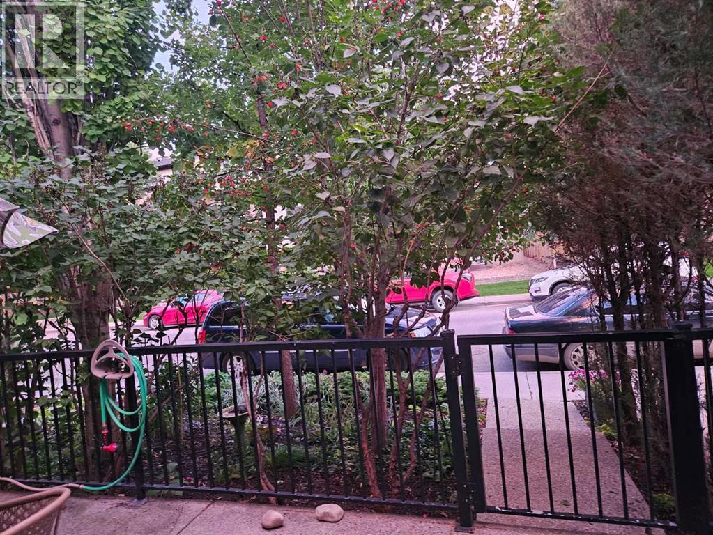 Single Family House for Sale in    Avenue SW Windsor Park Calgary 