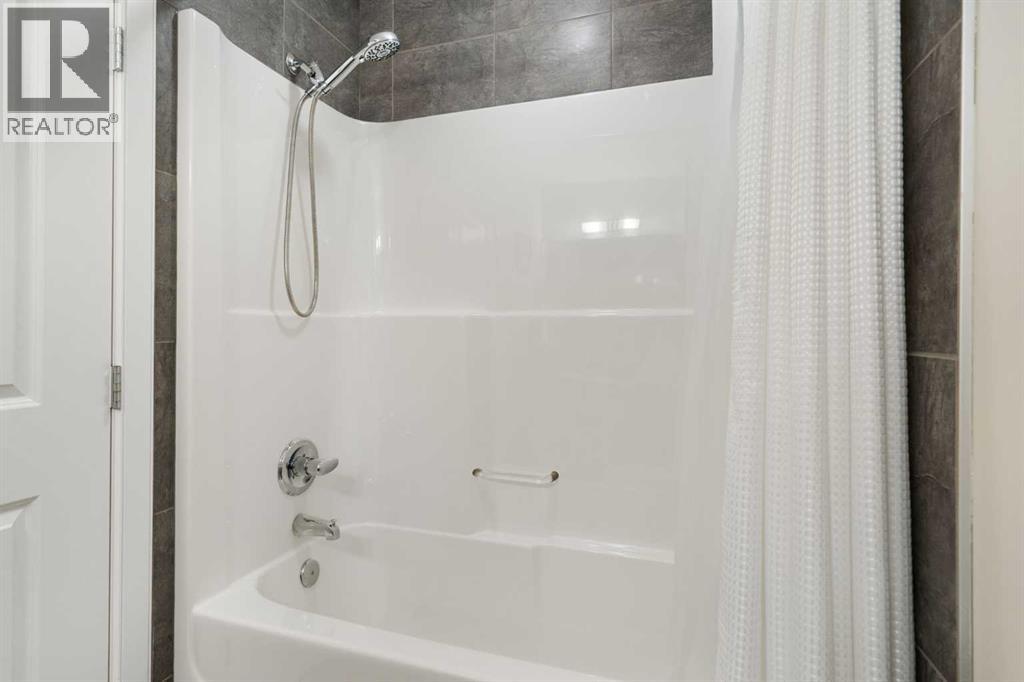 Single Family House for Sale in    Avenue SW Windsor Park Calgary 